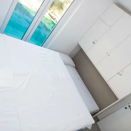 Mikulic * Makarska